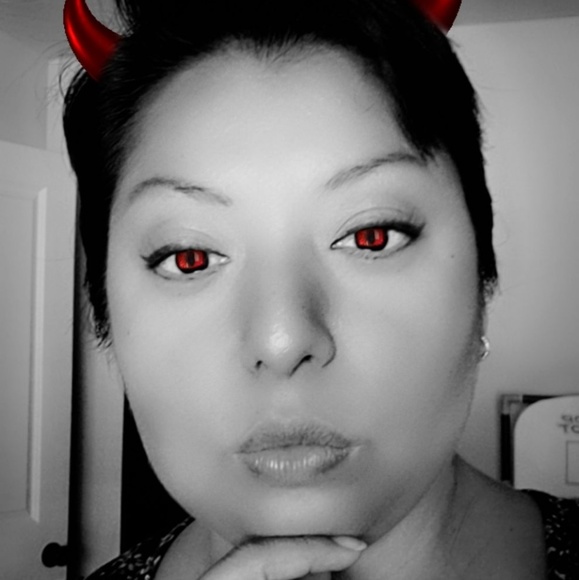 Meet your Posher, Nitzia - Picture 3 of 3